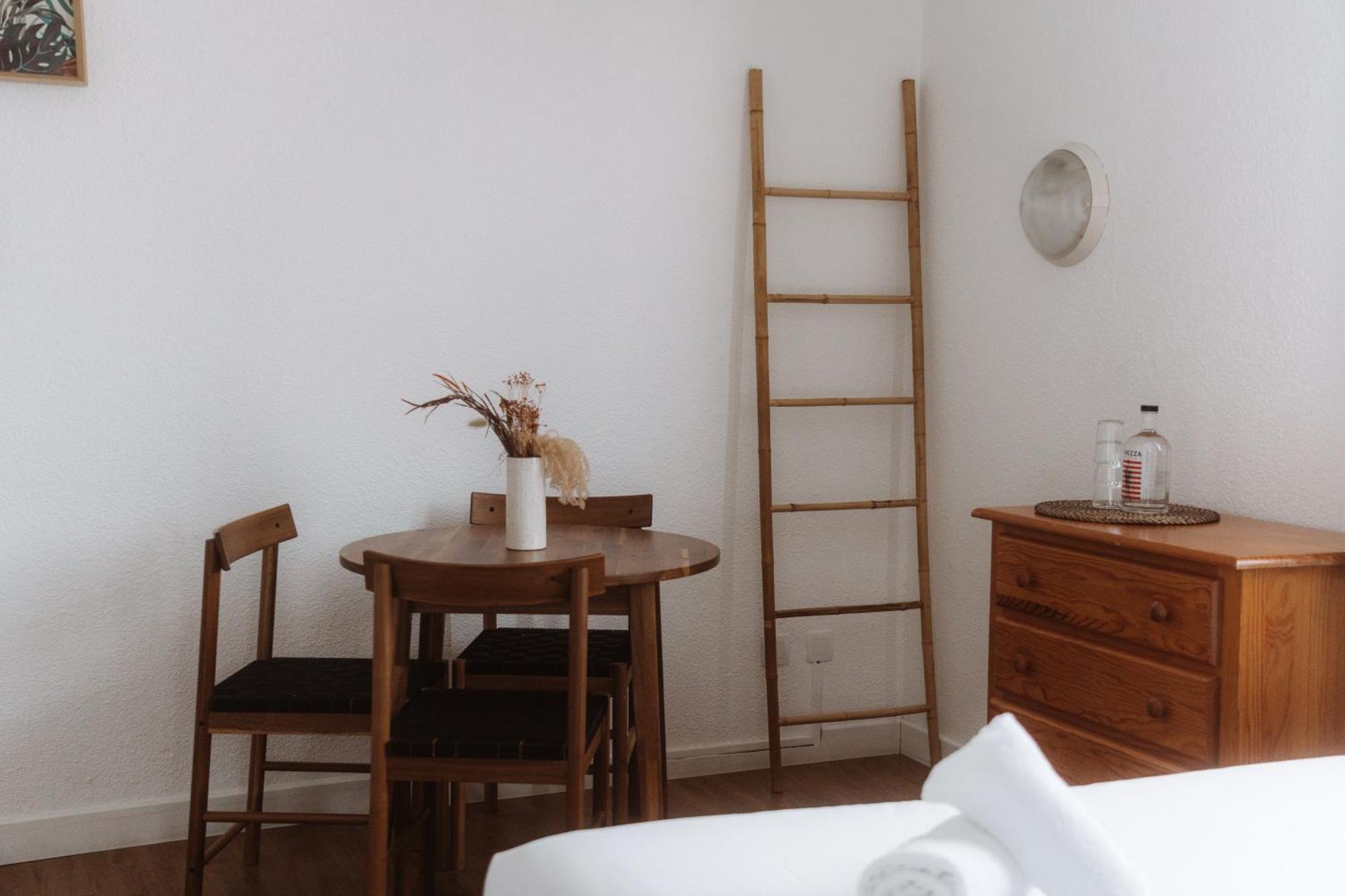 Triple Room Kitchenette