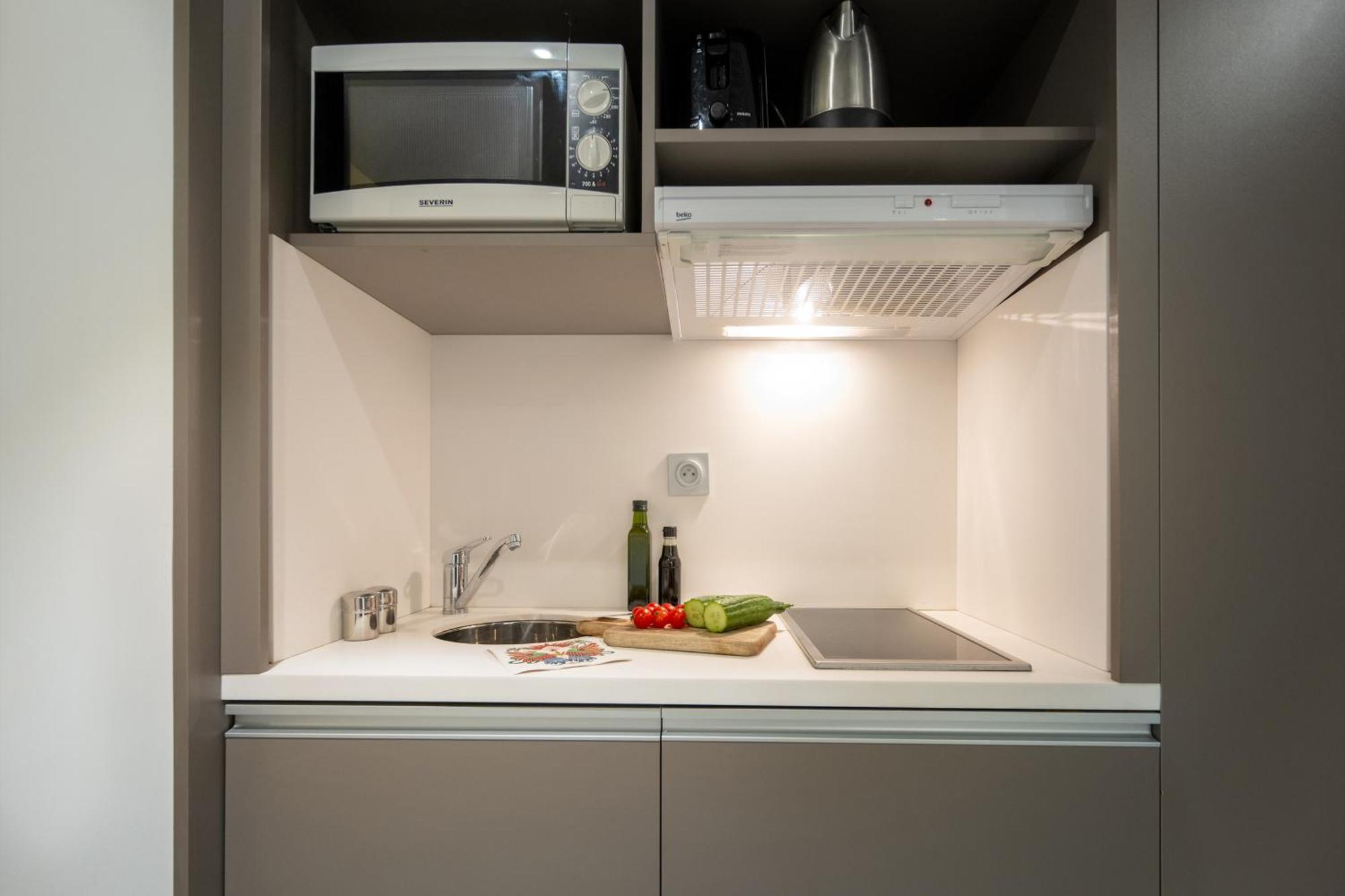 One-Bedroom Apartment,1592069896:JPEG