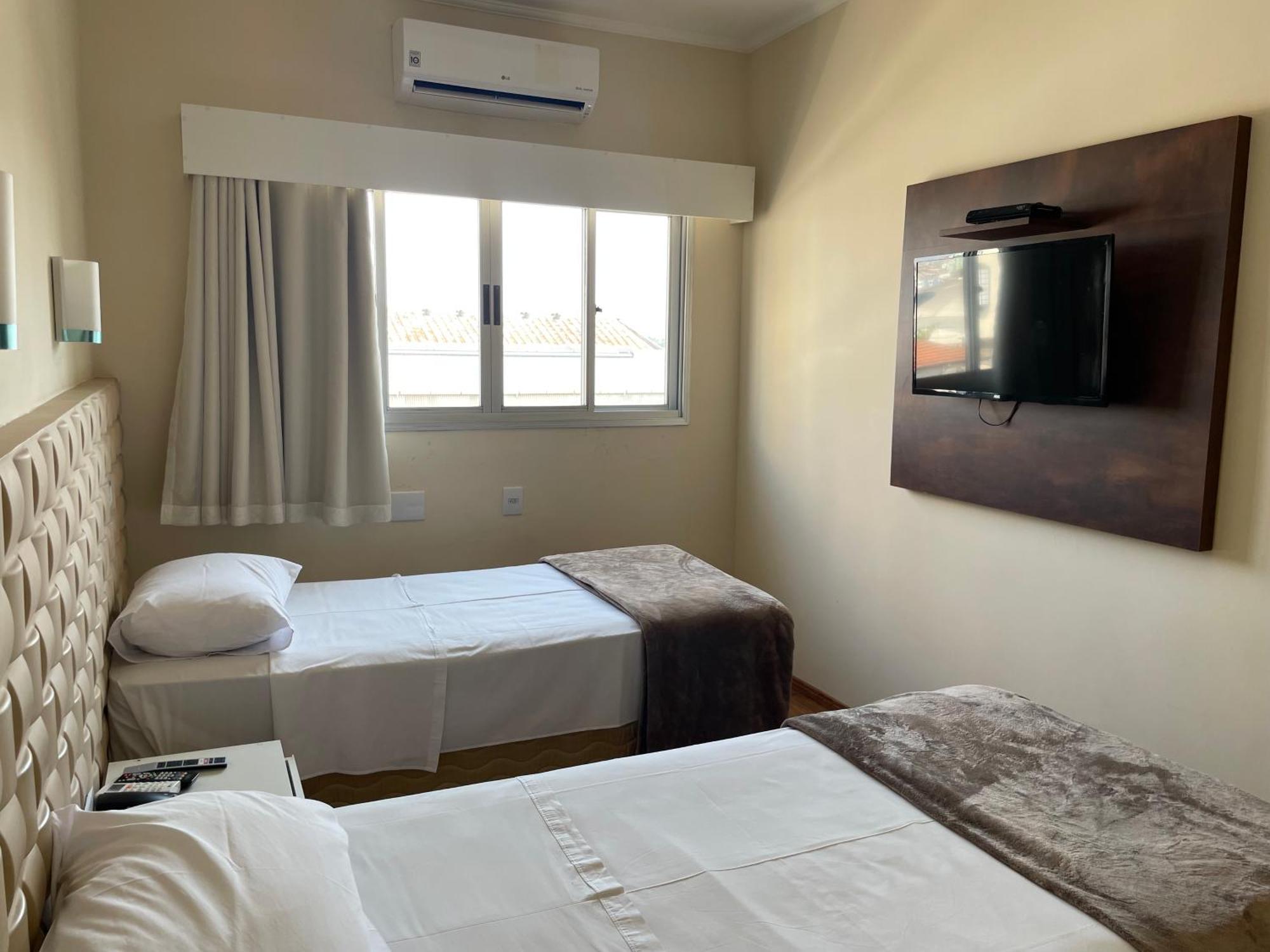 Standard Twin Room,1592078998:JPEG