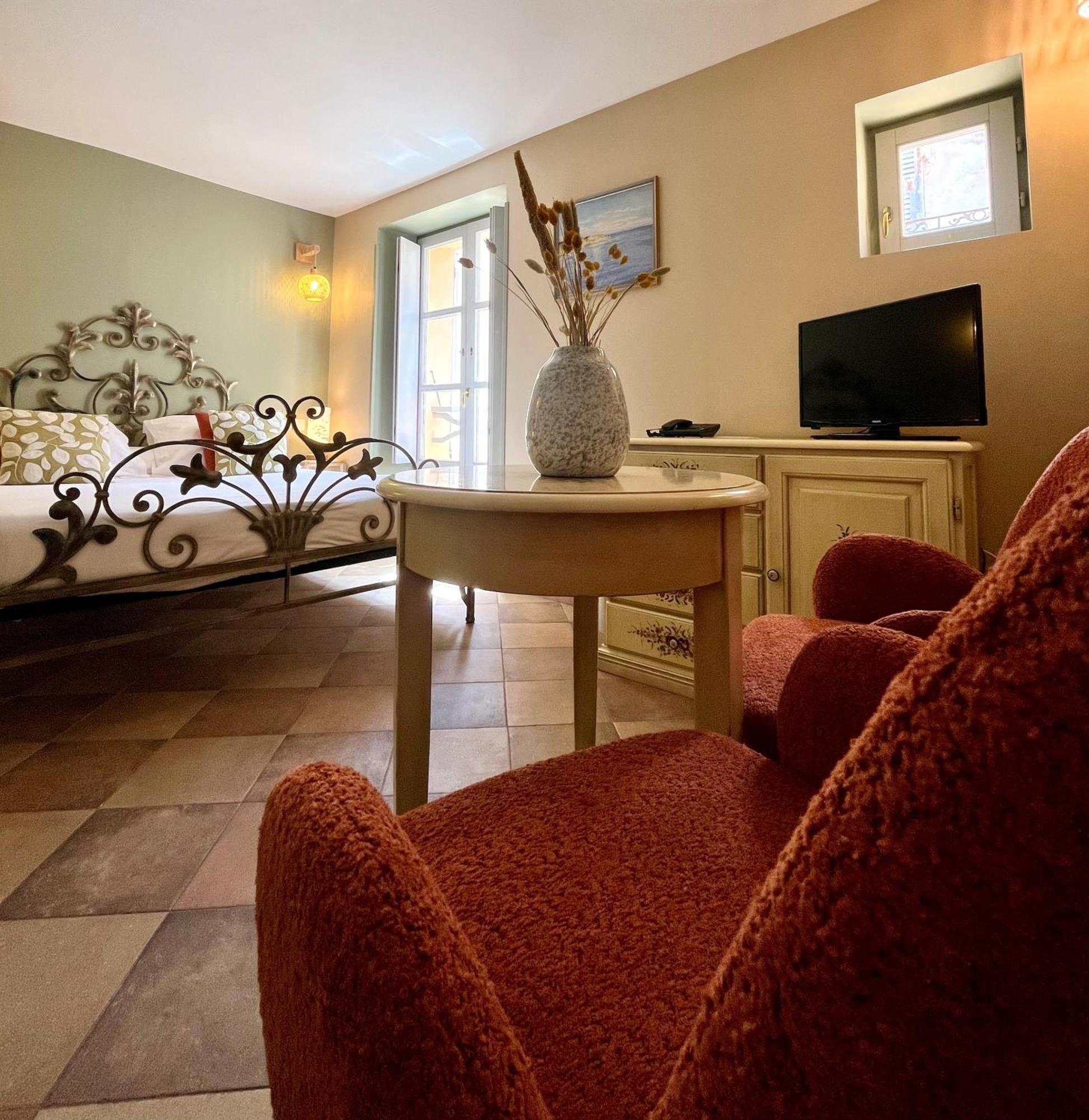 Double Room,1592088036:JPEG