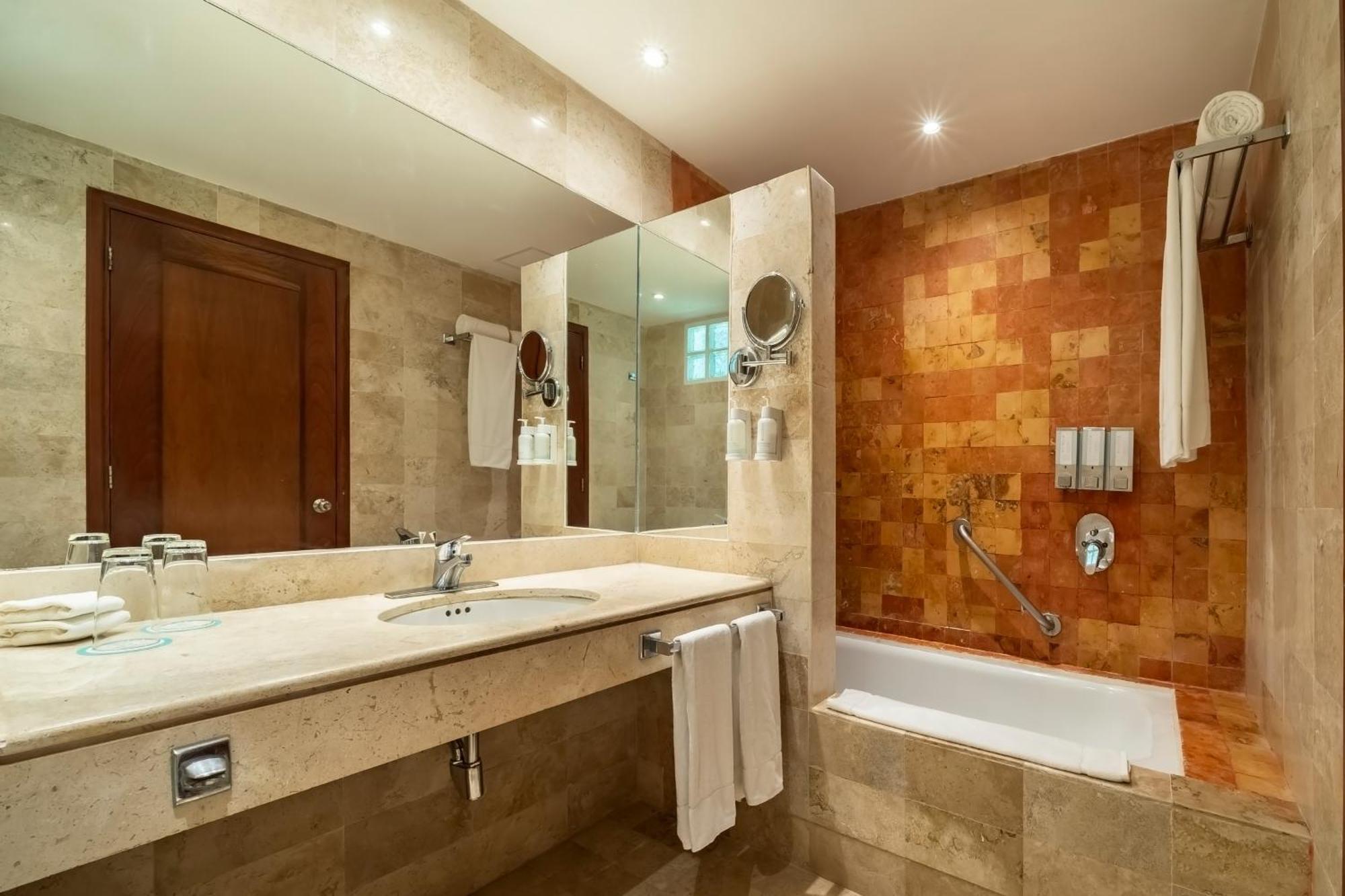 Junior Suite Ocean Front Beach Access