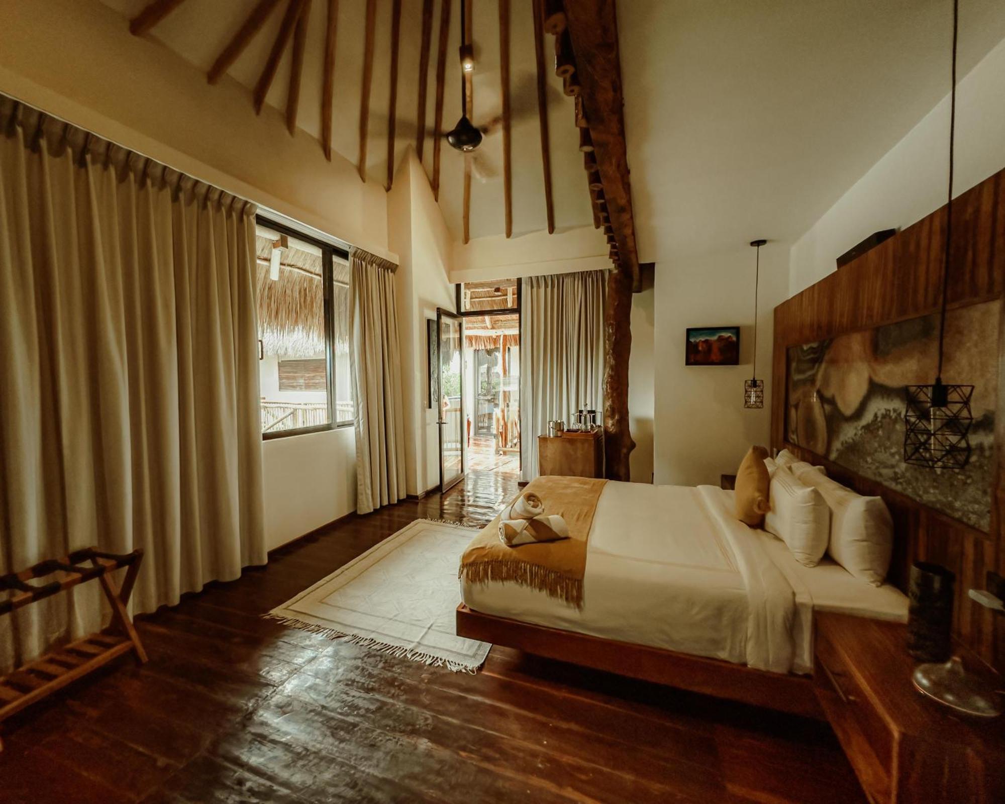 Deluxe Junior Suite