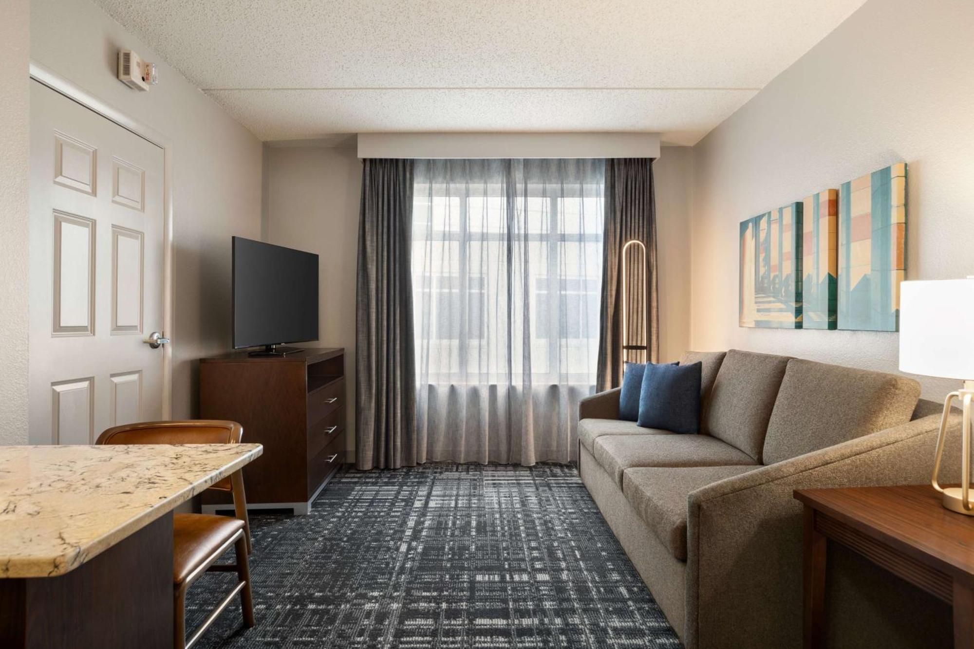 King Suite Mobility Access or Non-Smoking
