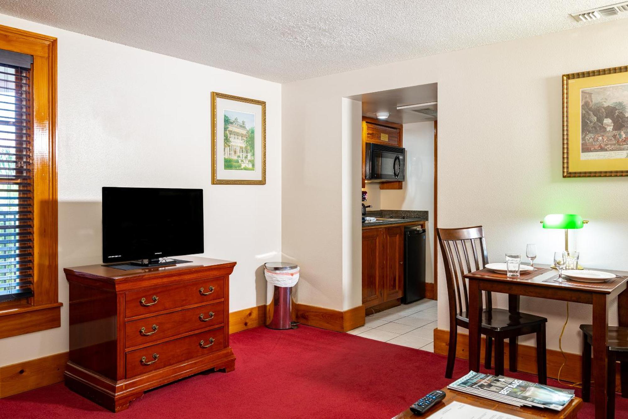 Standard Suite