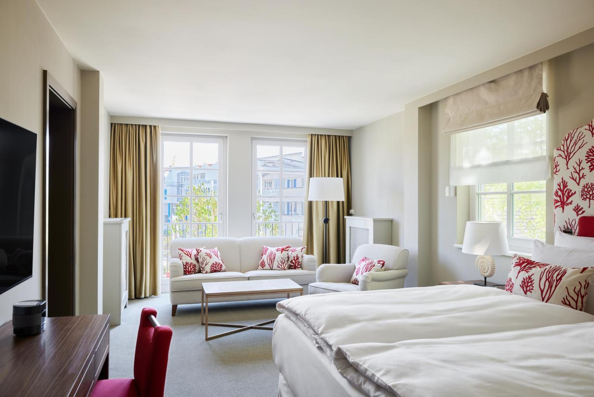 Double Room landside without balcony