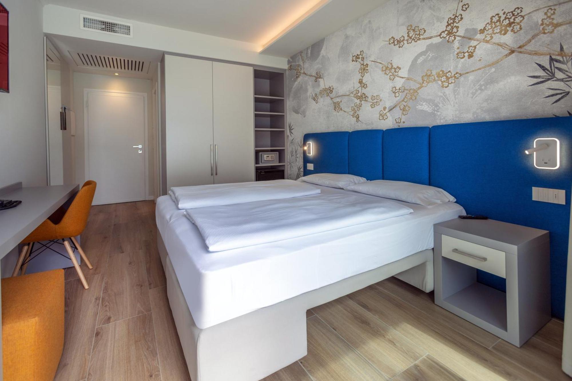 Double Room Lake View Villa Silvia
