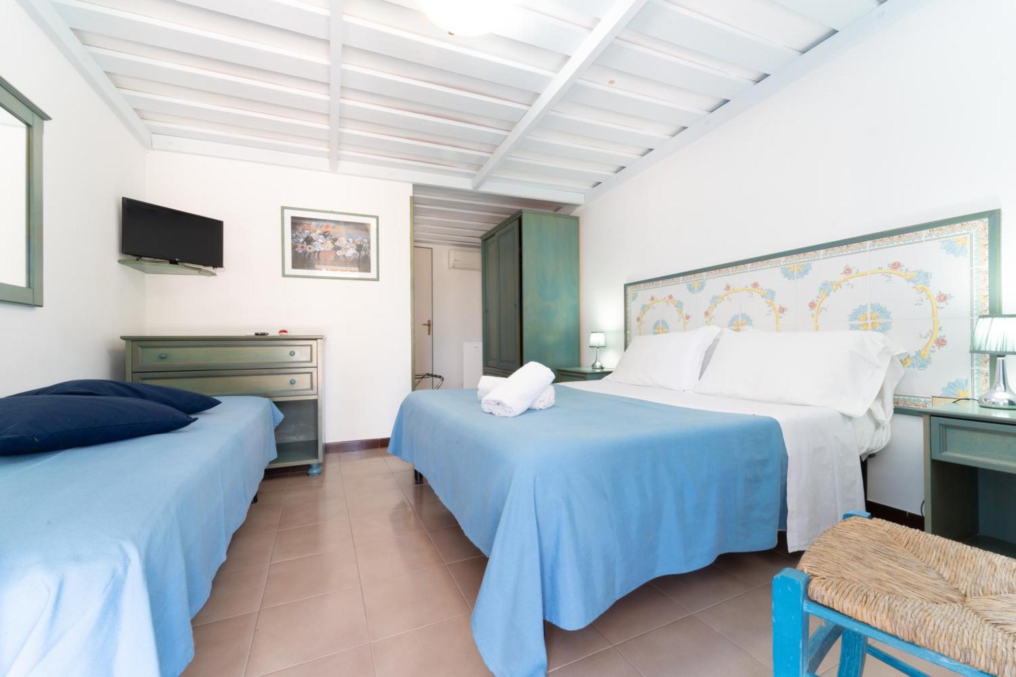 Triple Room