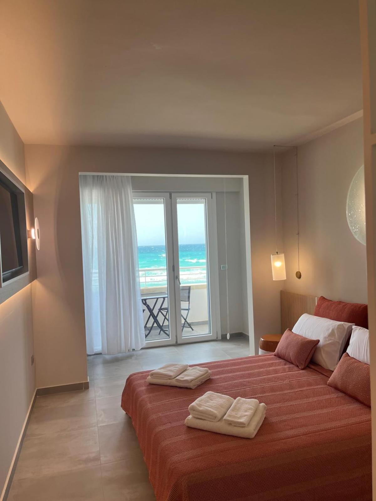 Deluxe Double Room Sea View,1593724040:JPEG