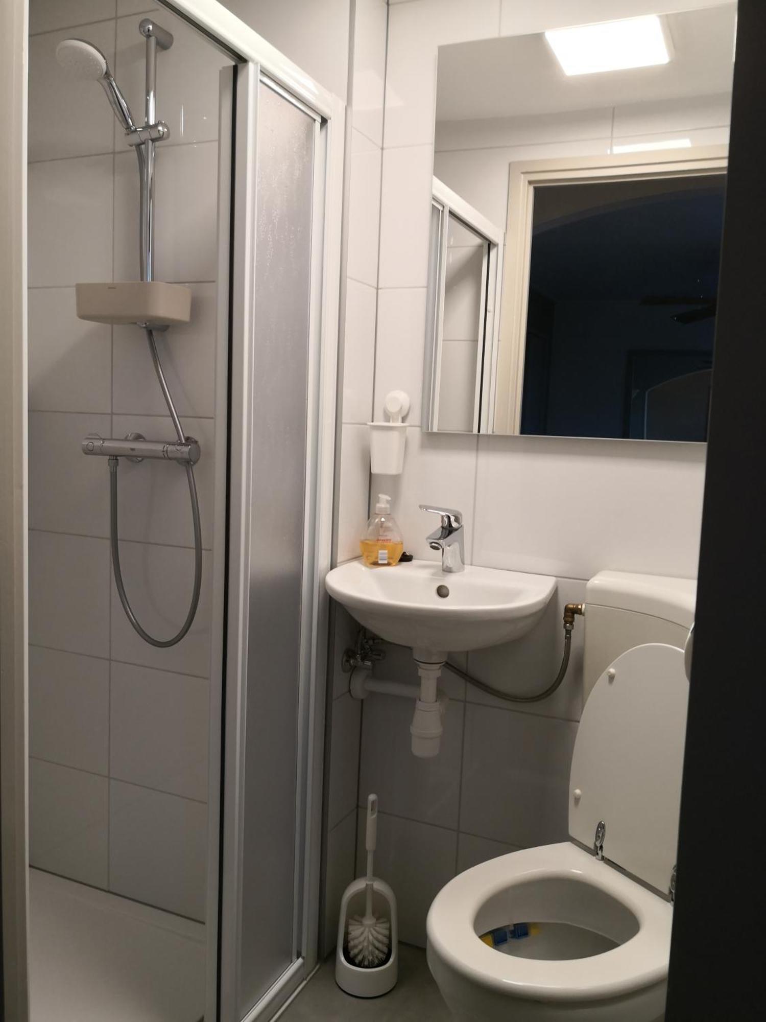 Double or Twin Room Private Bathroom