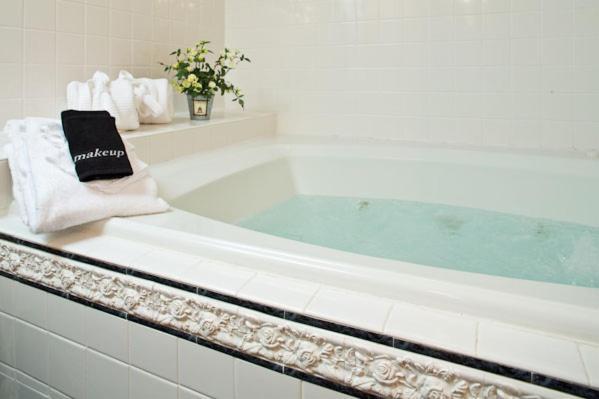 Double Room Spa Bath