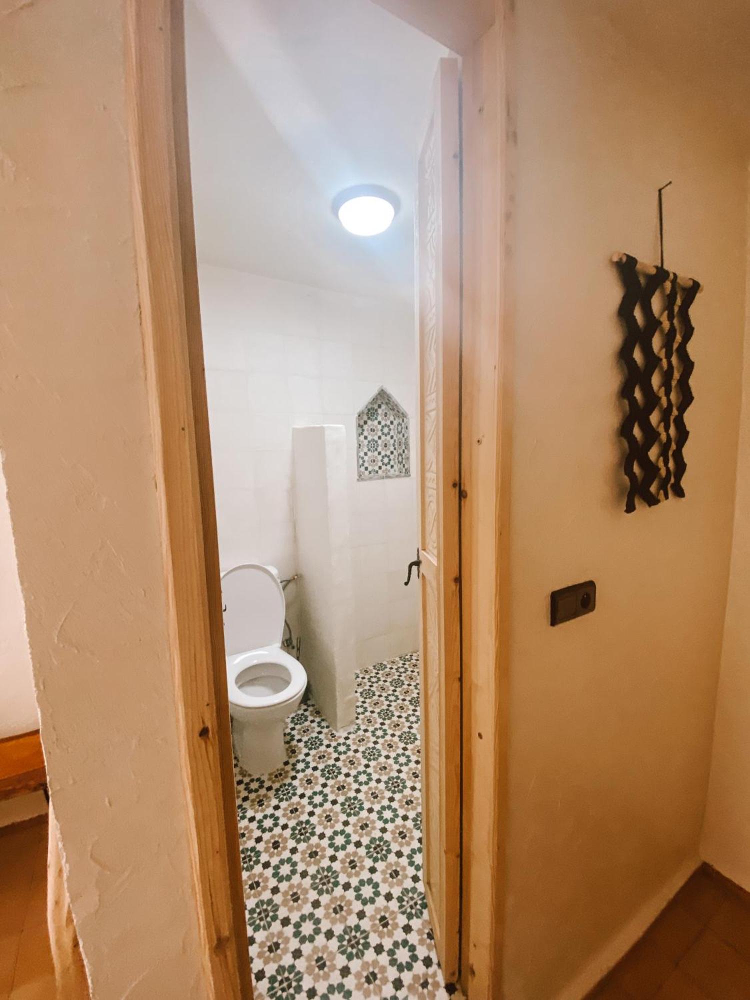 Double Room Private Bathroom