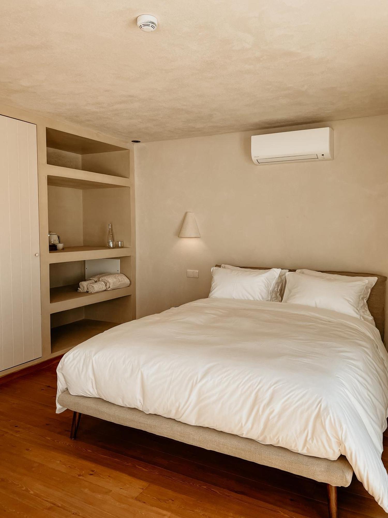 Deluxe Suite,1593980445:JPEG