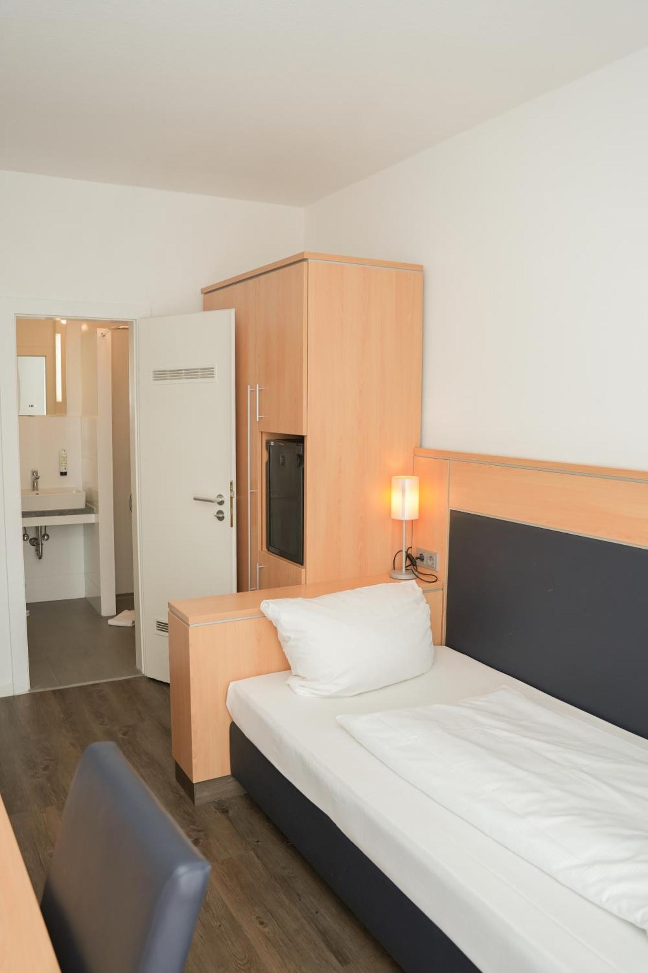 Economy Single Room,1608289534:JPEG