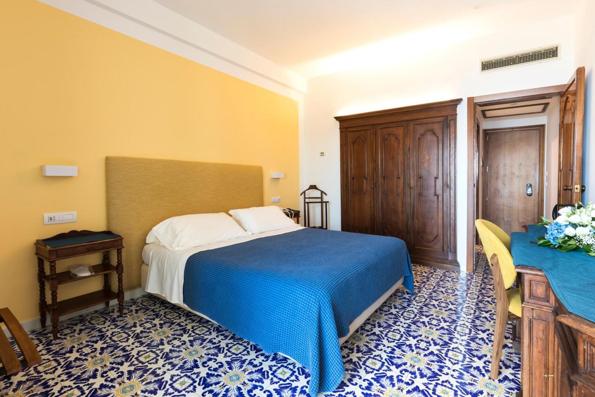 Double or Twin Room Balcony Sea View