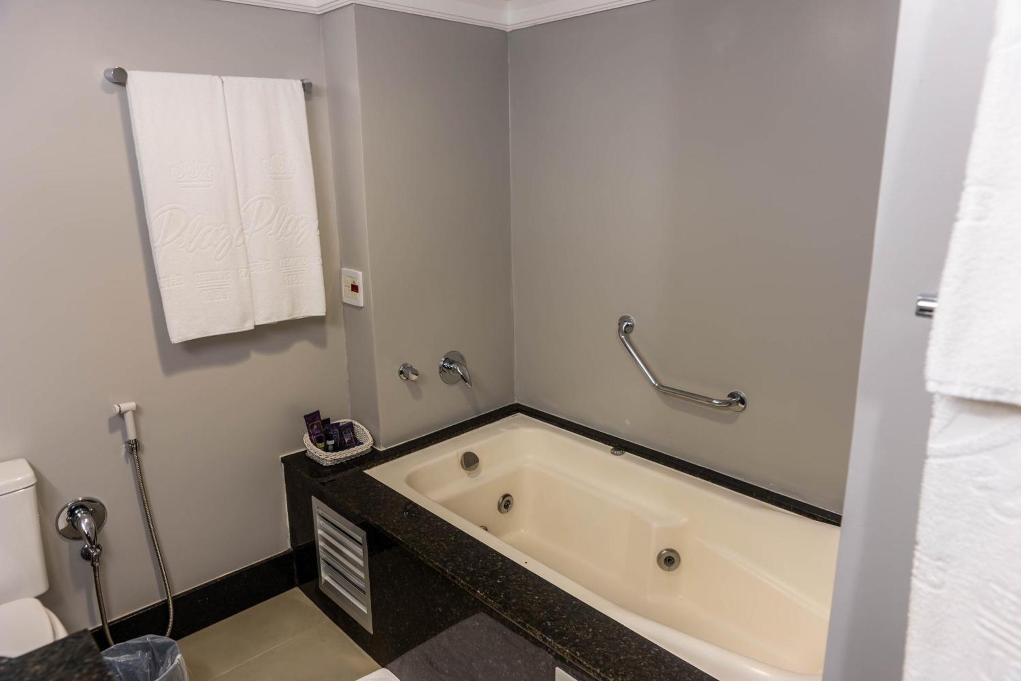 Executive Suite Double Bed