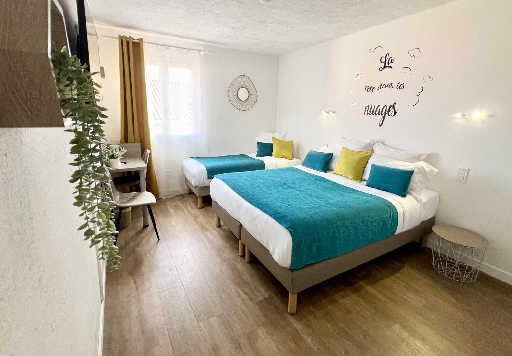 Triple Room,1594675019:JPEG