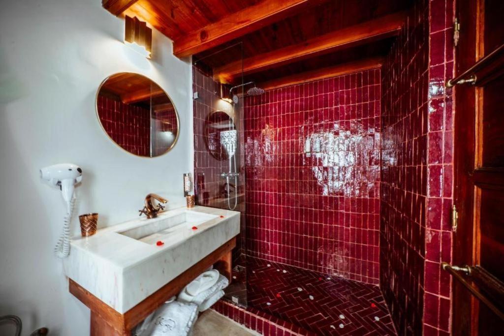 Deluxe Double or Twin Room Pool View