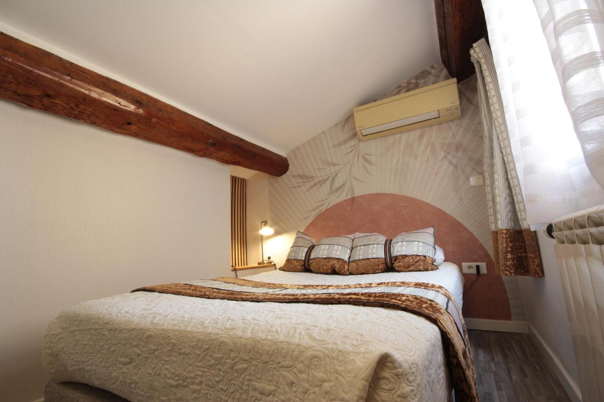 Standard Single Room,1594681822:JPEG