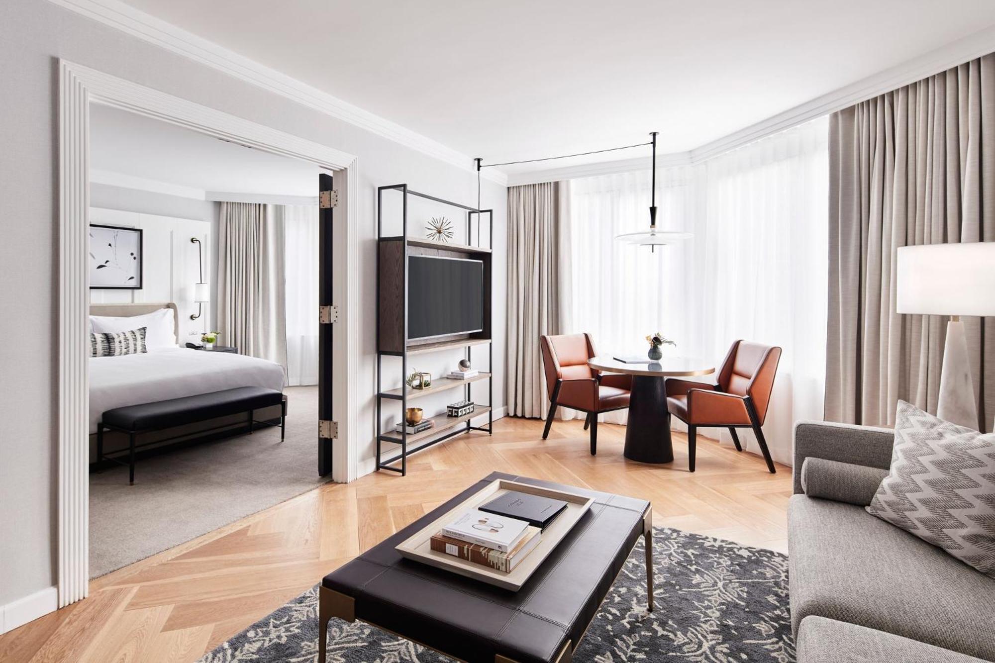 One-Bedroom King Suite