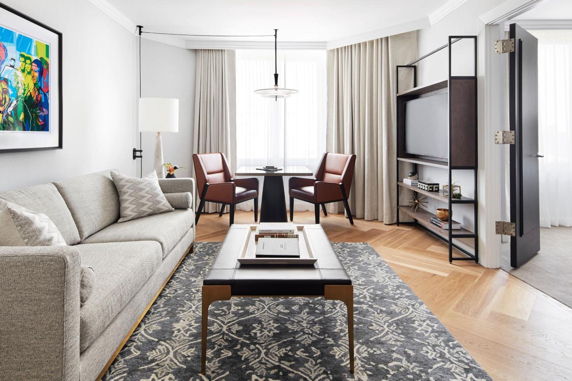 One-Bedroom King Suite