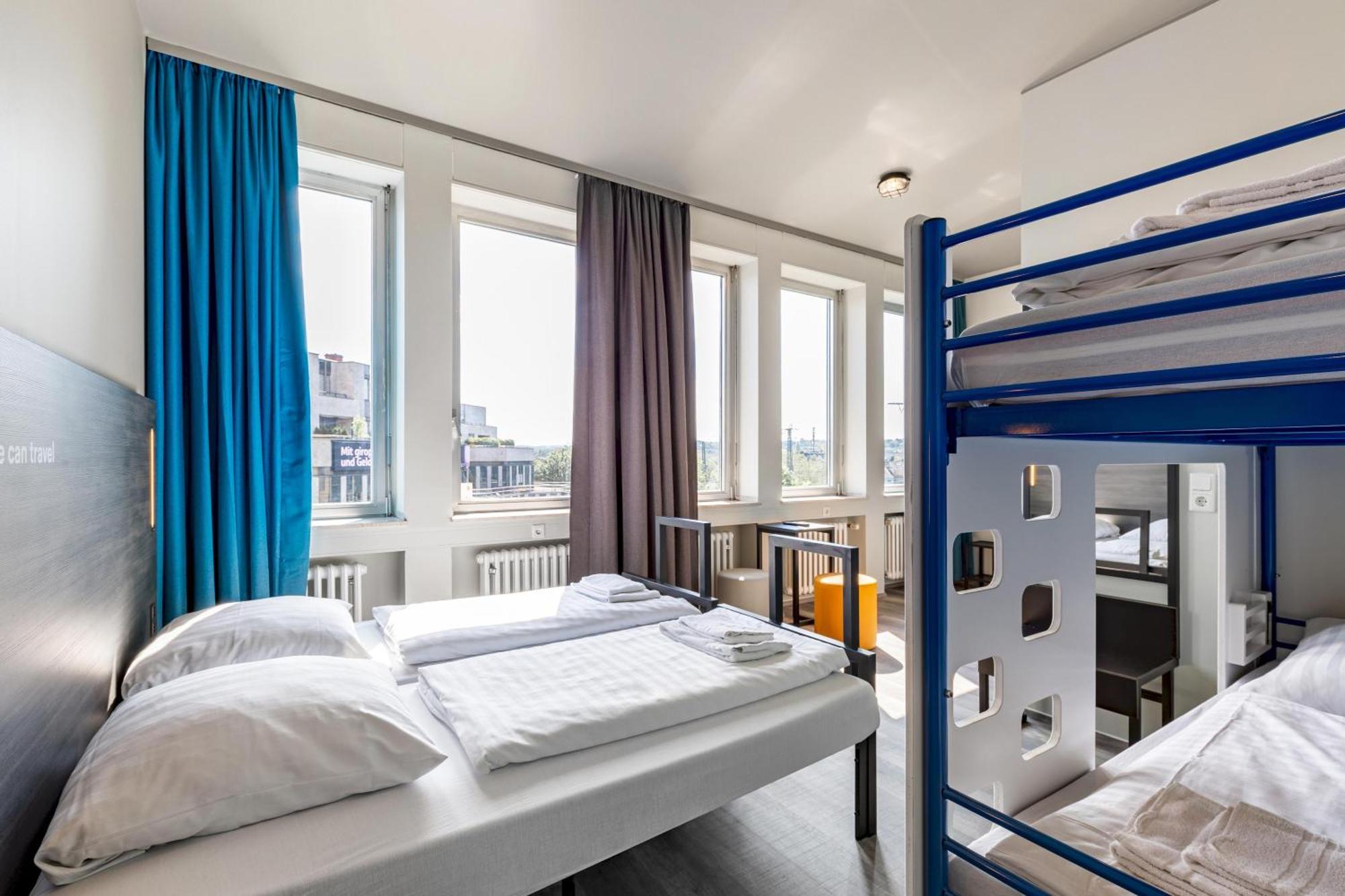 Quadruple Room,1594701970:JPEG