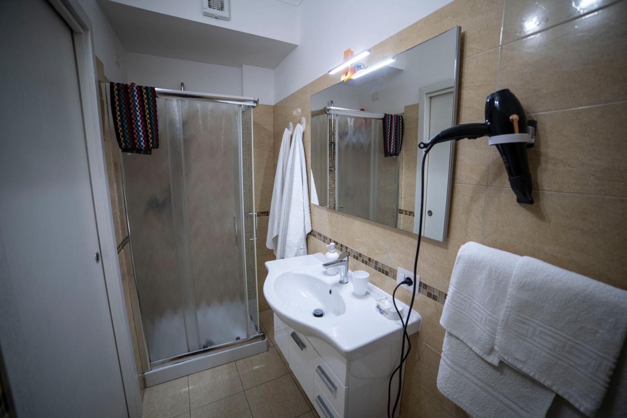 Deluxe Double Room Internal View