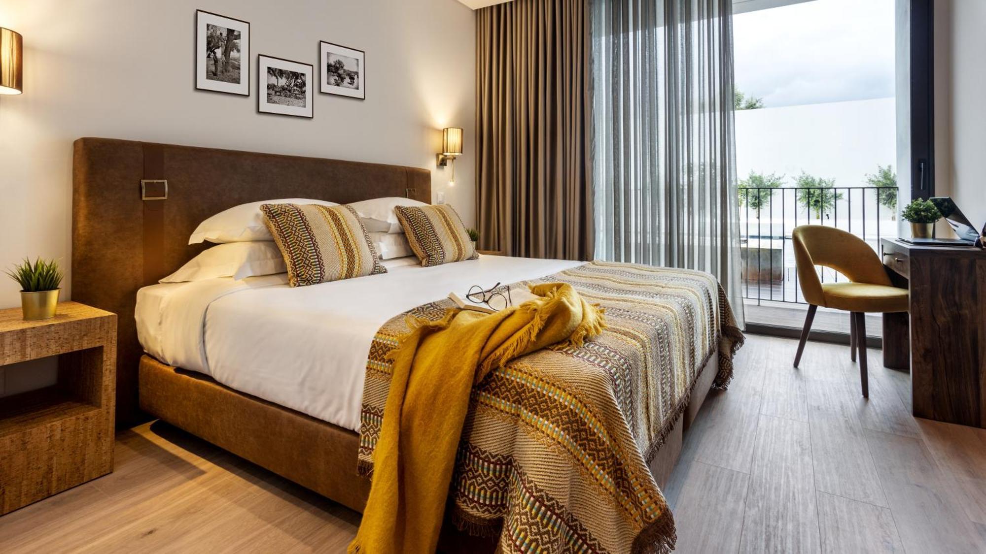 Double or Twin Room with Pool View,1594803176:JPEG