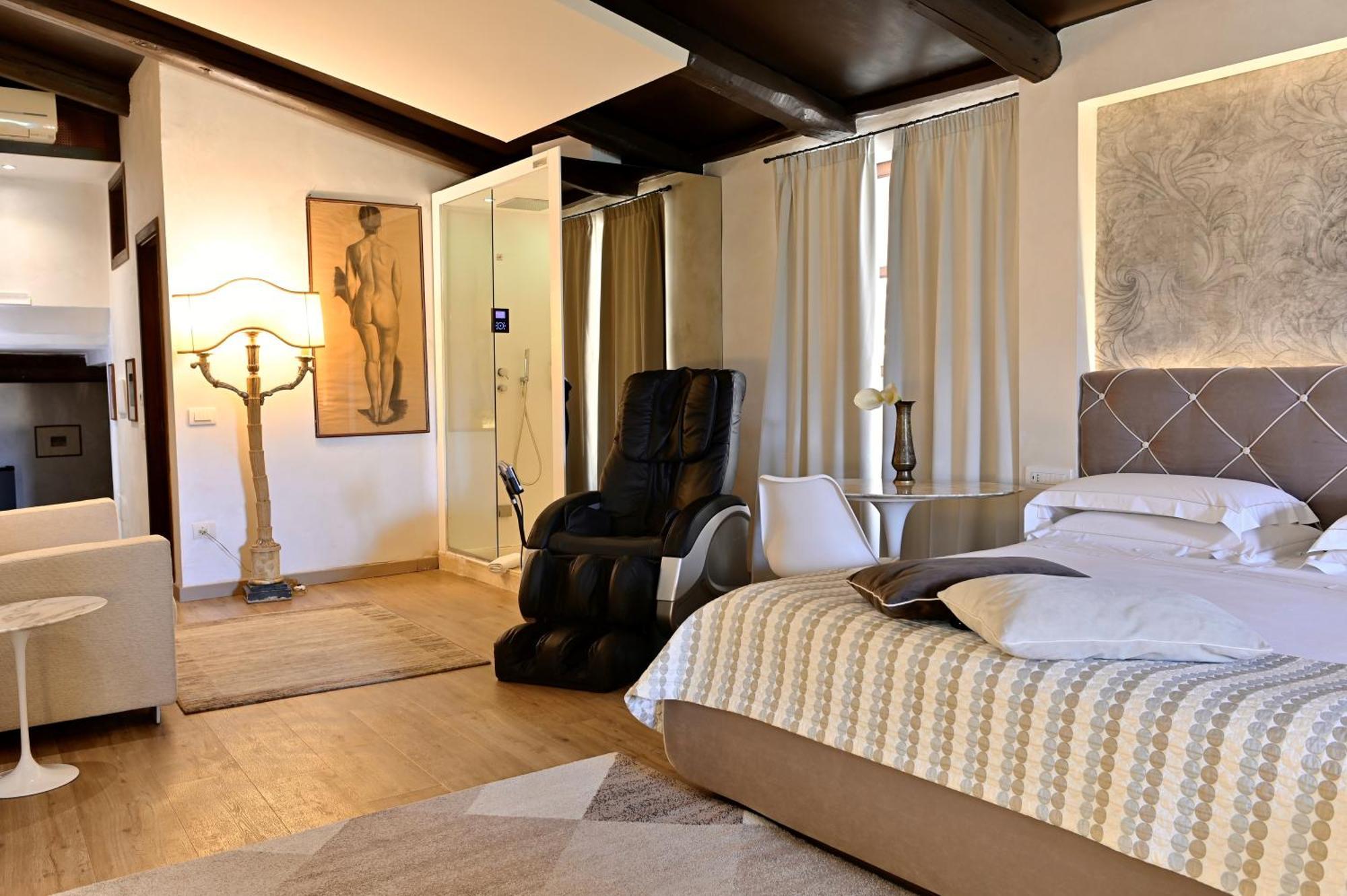 King Suite with Spa Bath,1595398056:JPEG