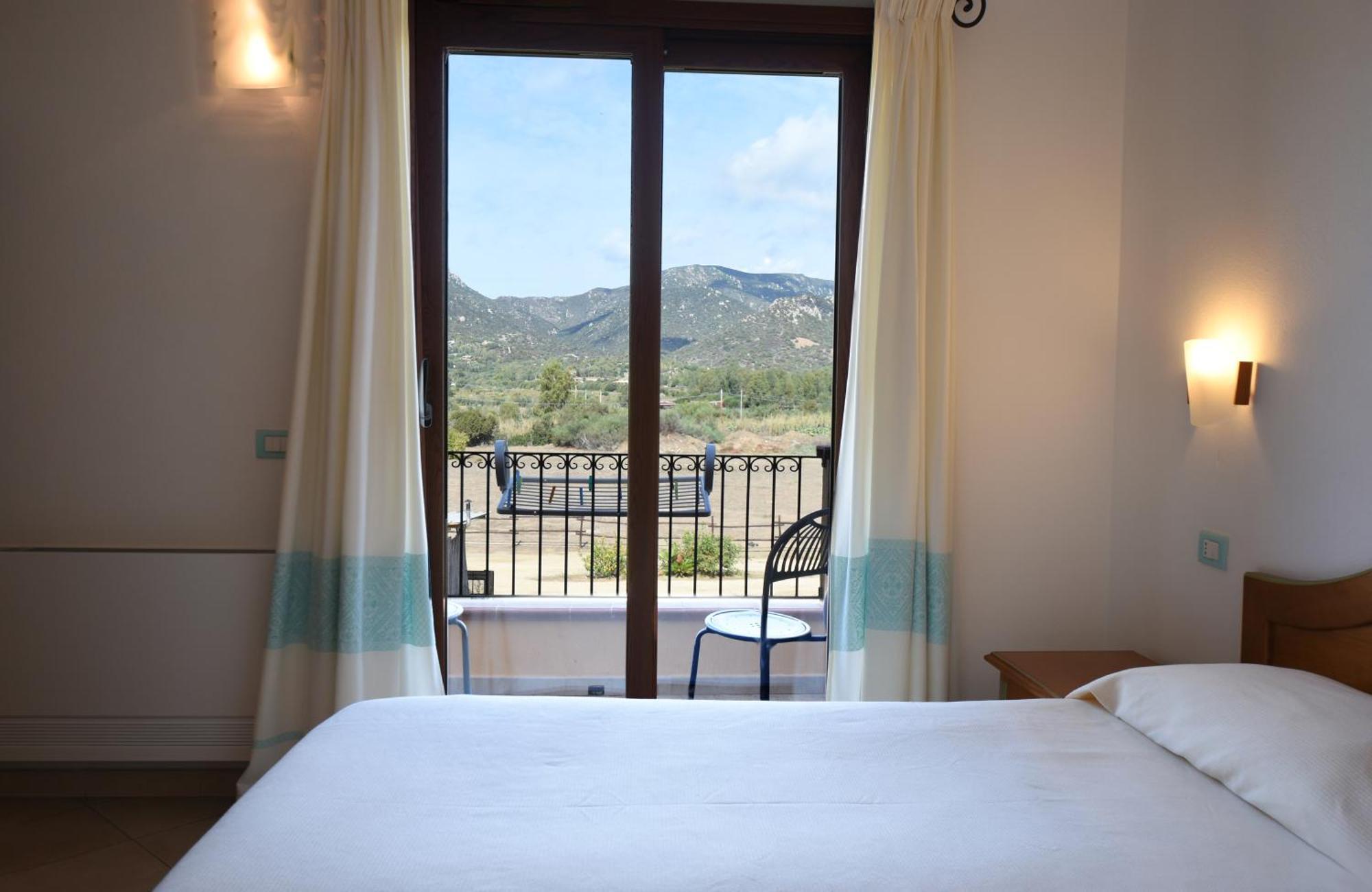 Standard Triple Room,1595401032:JPEG