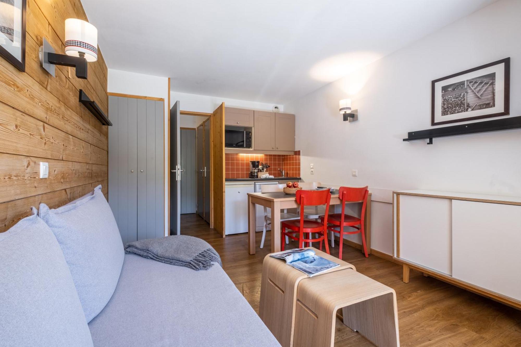 One-Bedroom Apartment