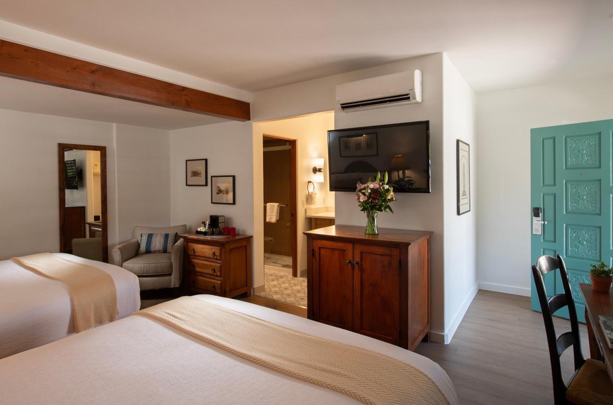 Queen Room