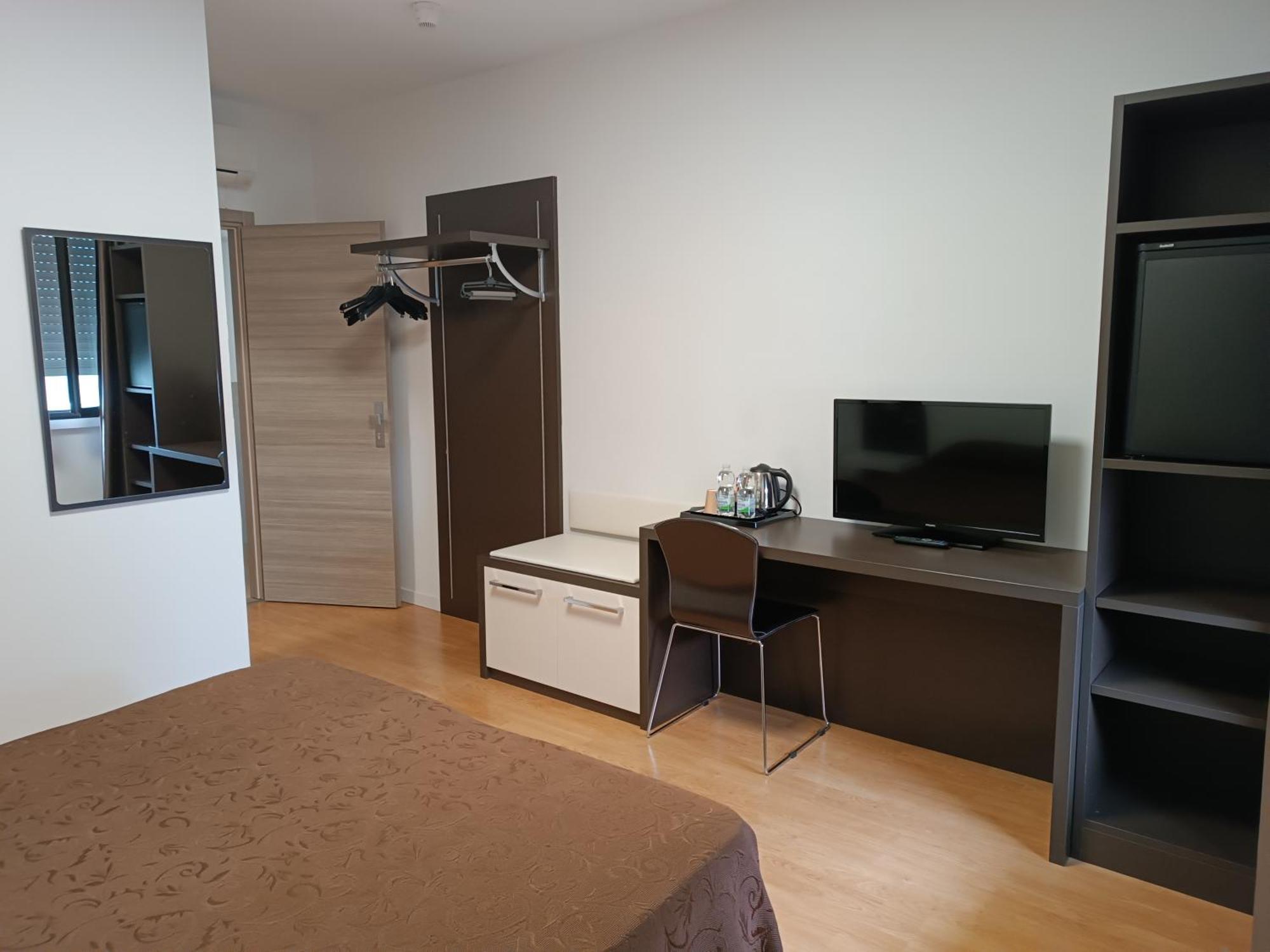 Economy Double Room