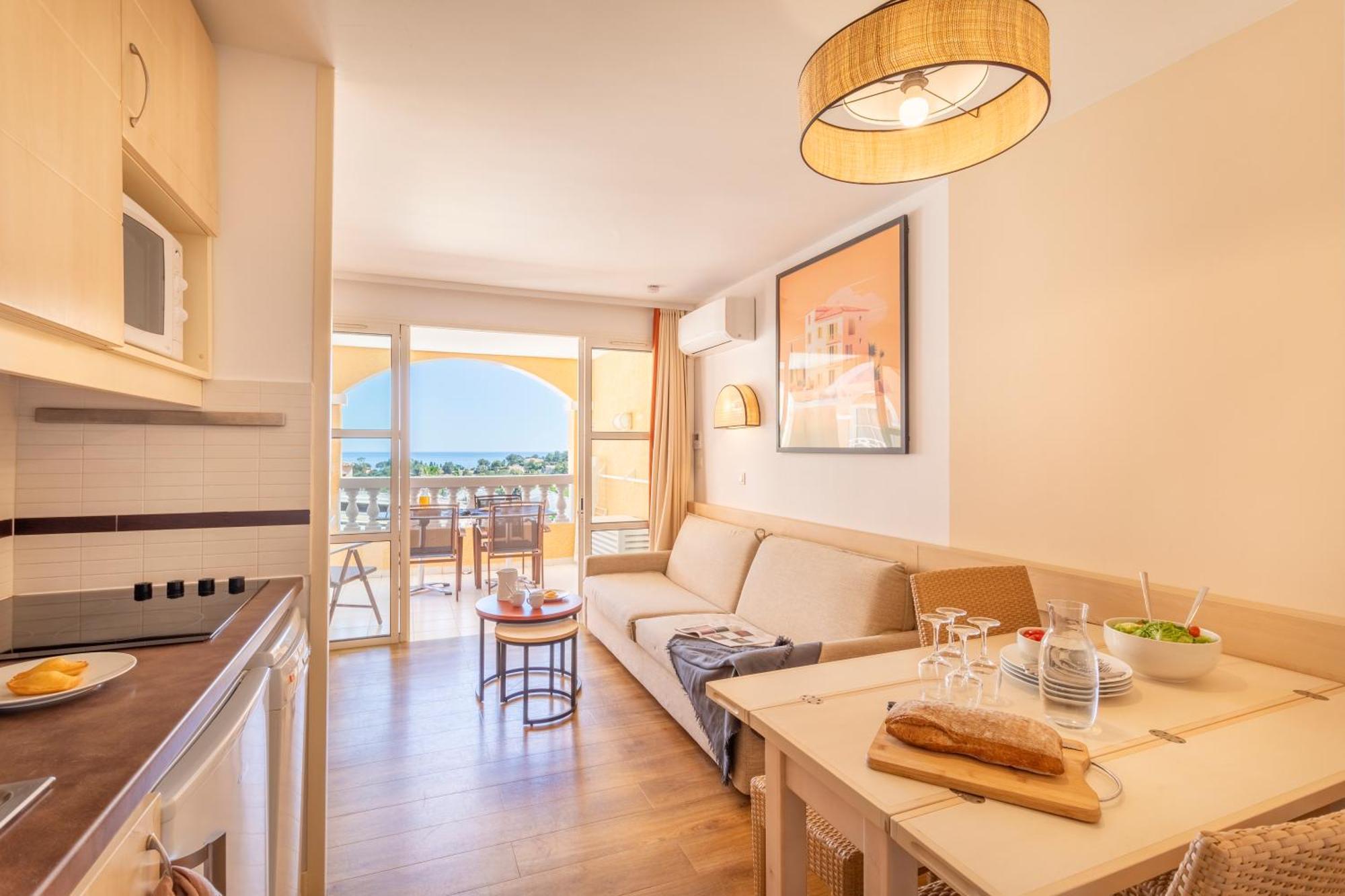 Studio Sleeping Alcove Air Conditioning Terrace Sea View