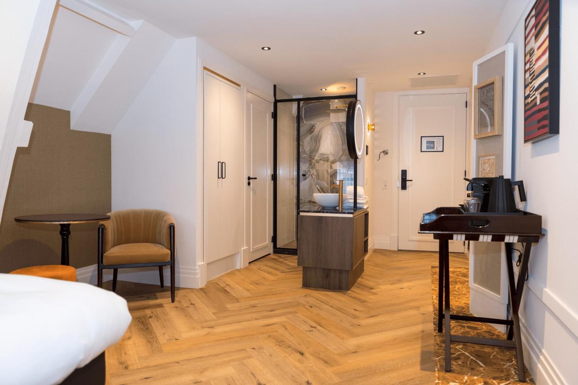 Junior Suite Balcony