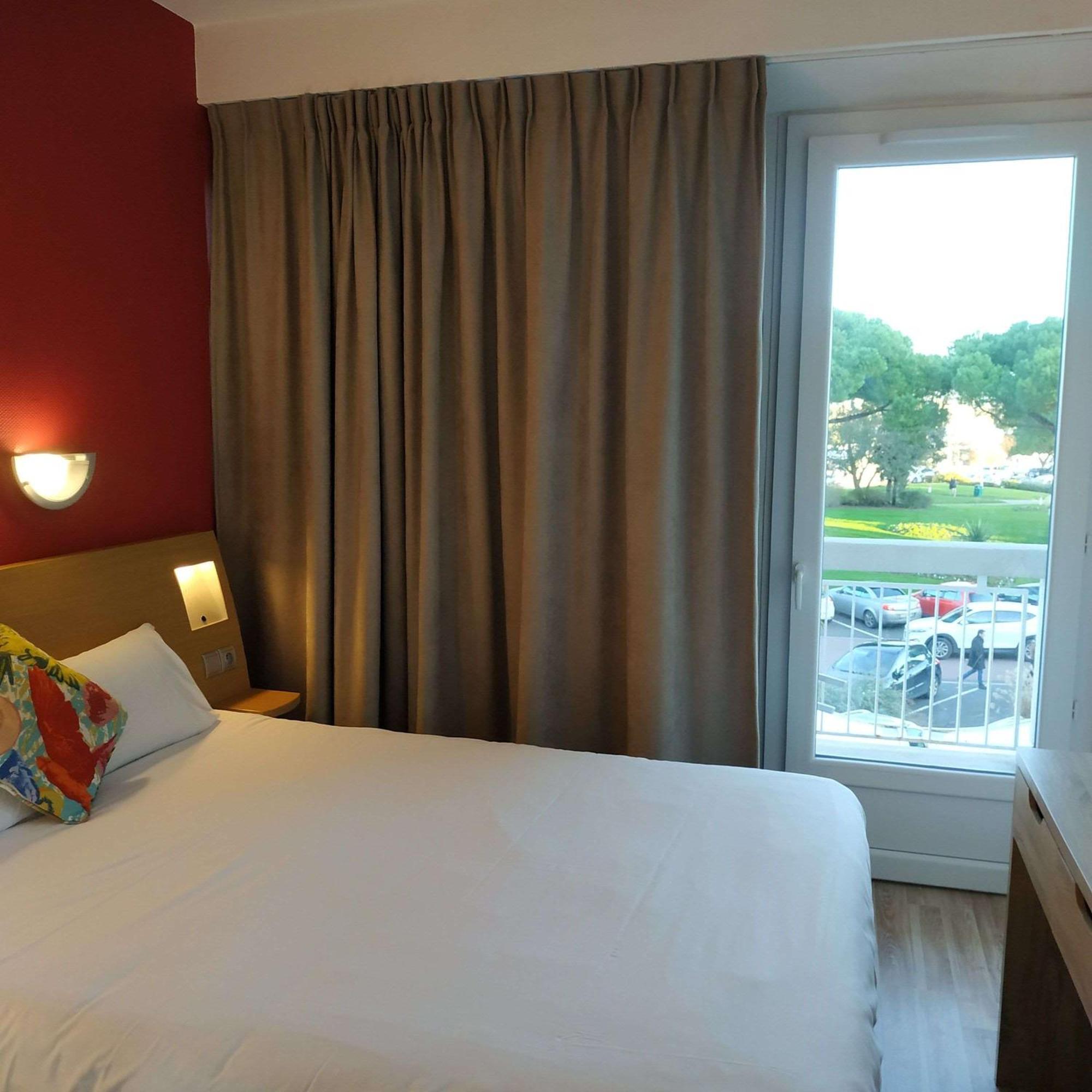 Double Room City Side,1596018069:JPEG