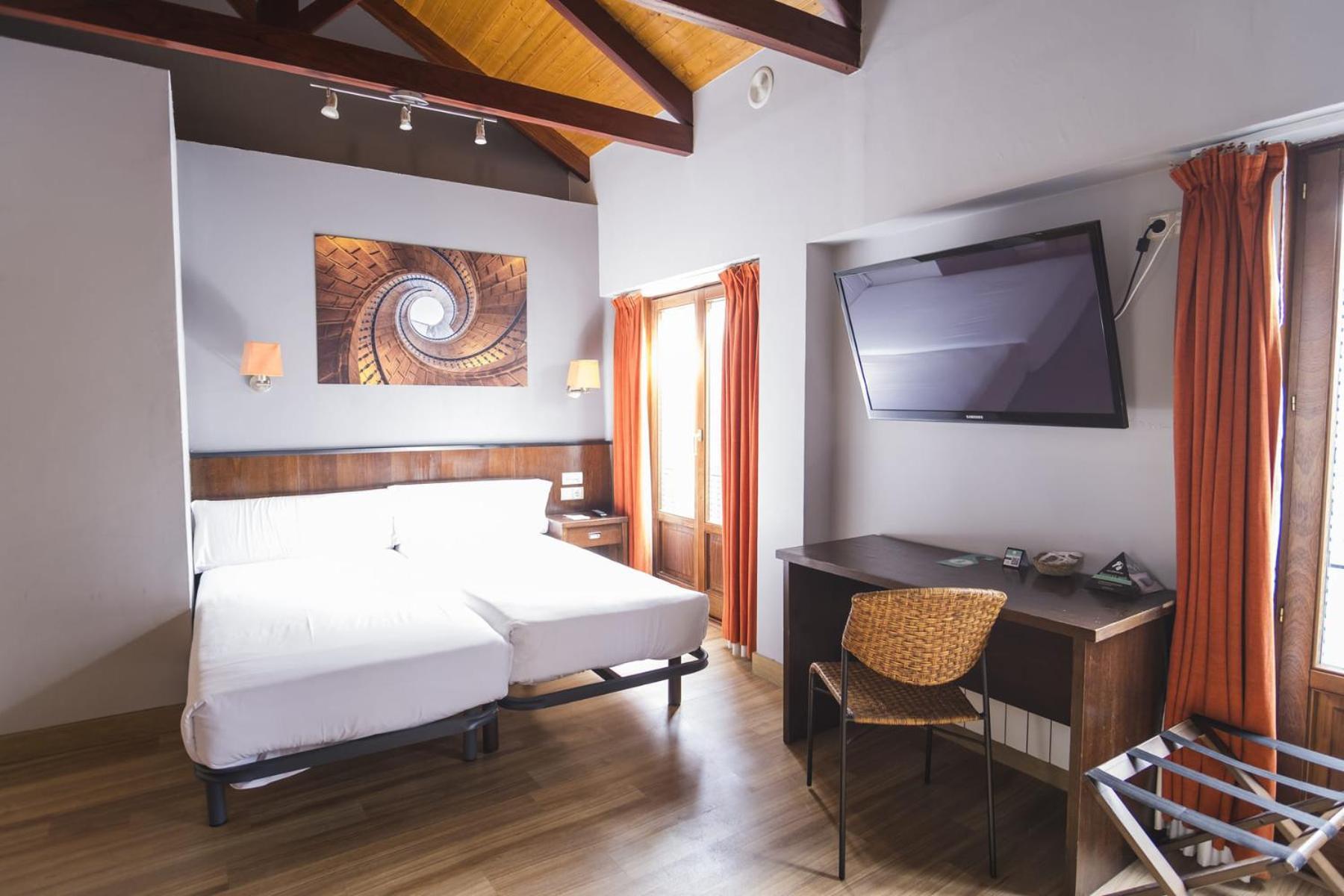 Superior Triple Room,1596018420:JPEG