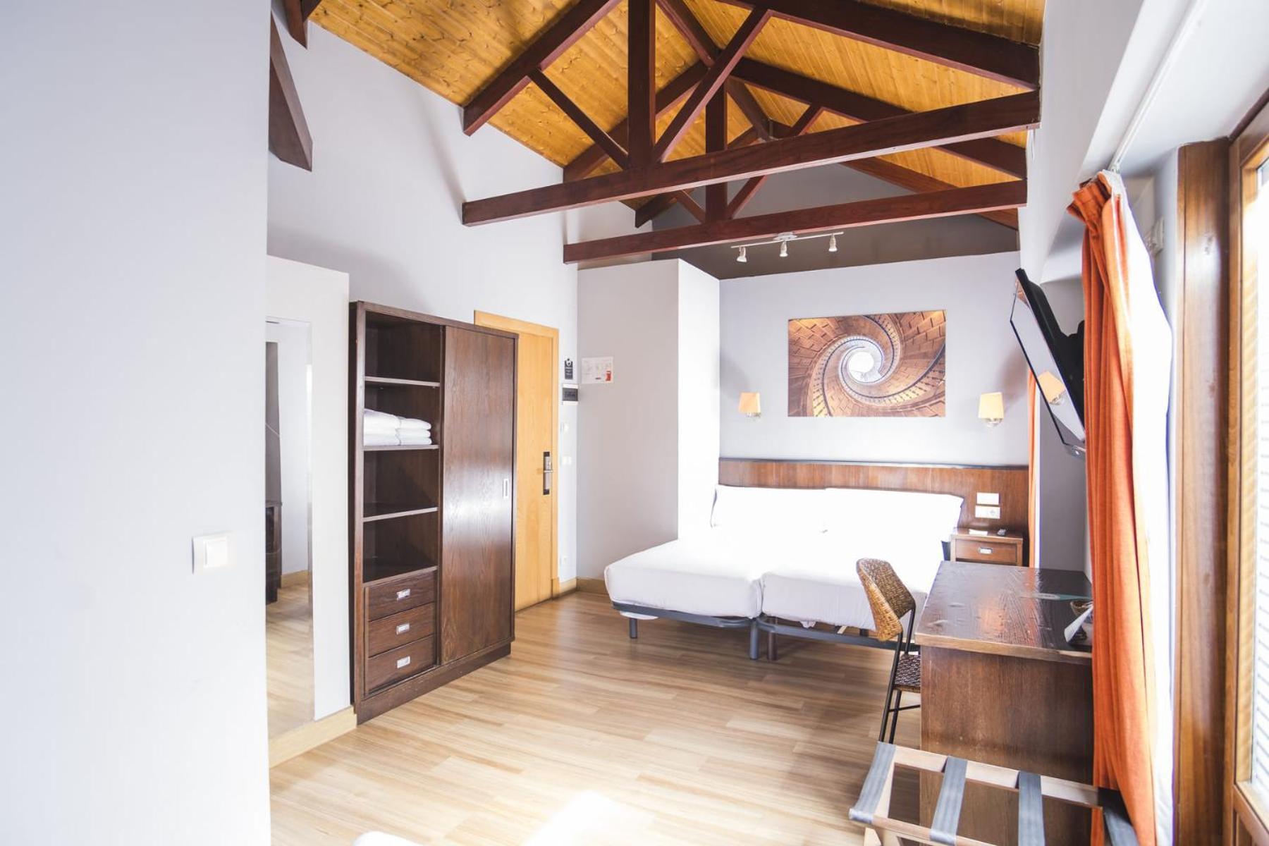 Superior Triple Room,1596018420:JPEG
