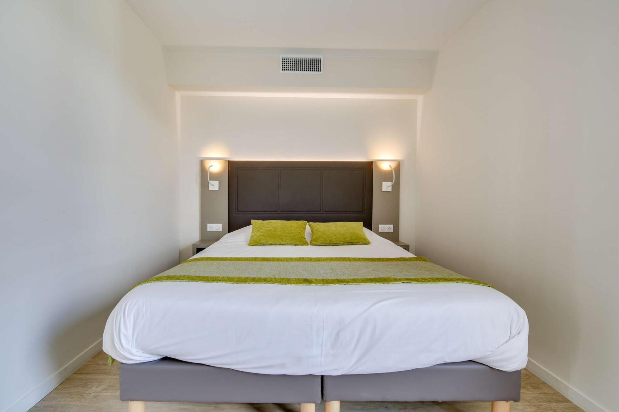 Superior Double Room,1596034580:JPEG