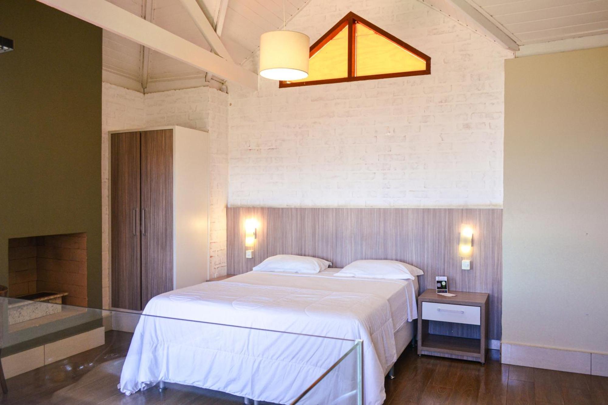 Deluxe Double Room Bath