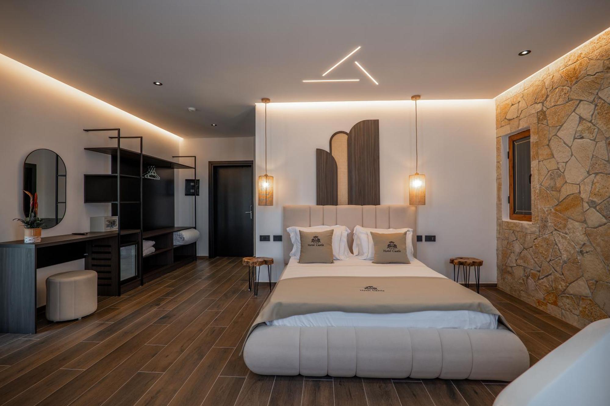 Large Double Room