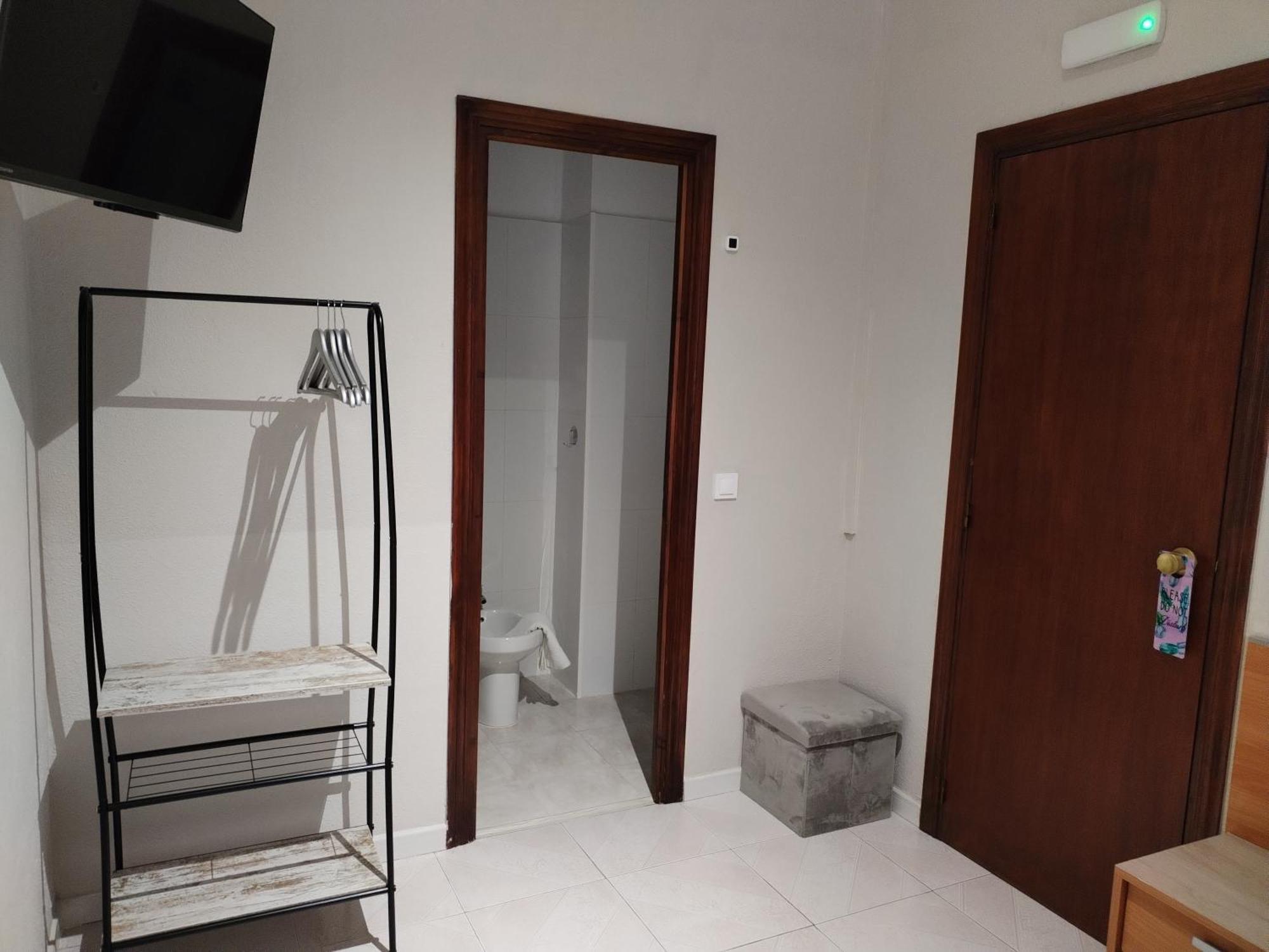 Double Room,1613788928:JPEG