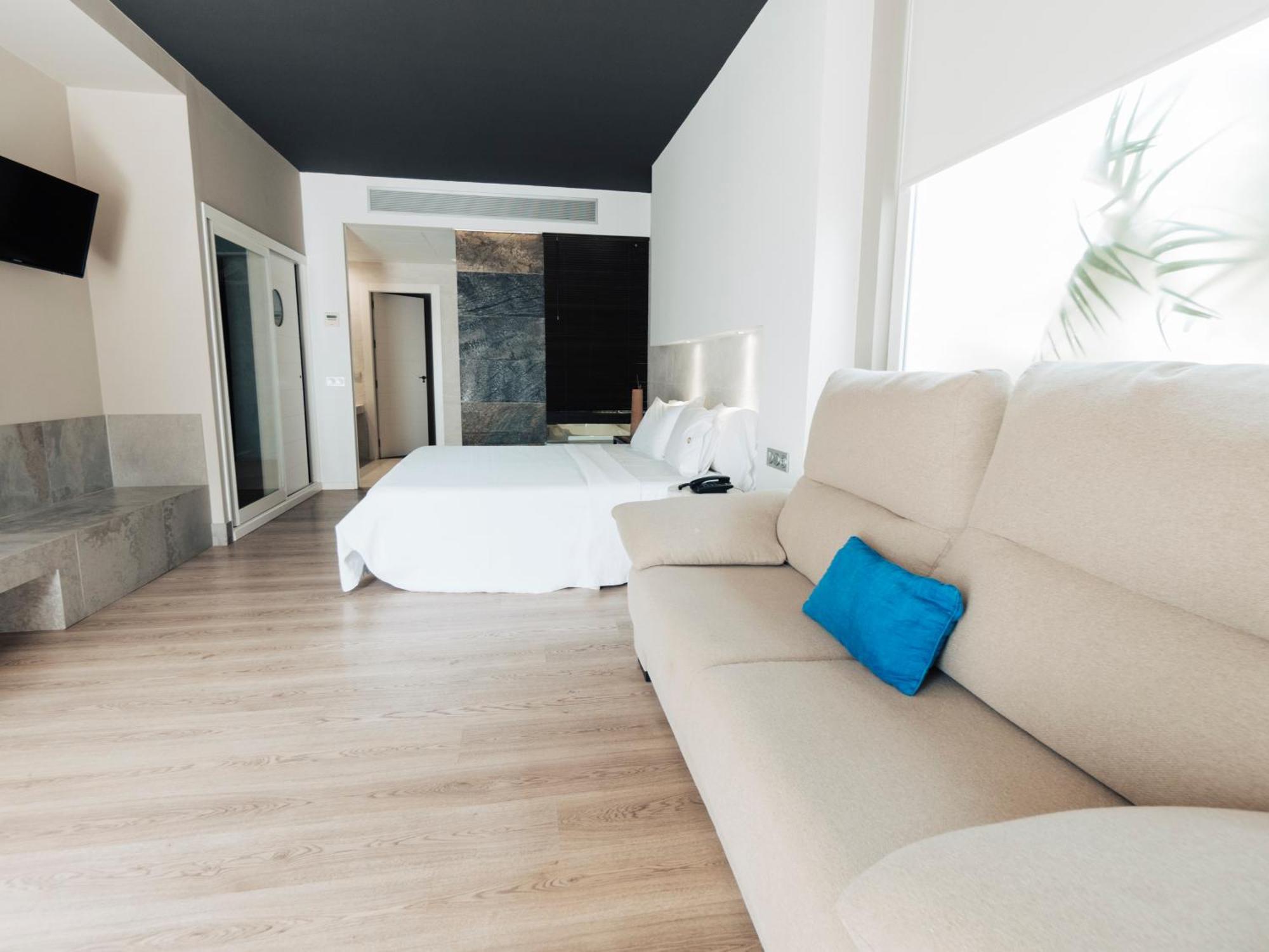 Deluxe Junior Suite