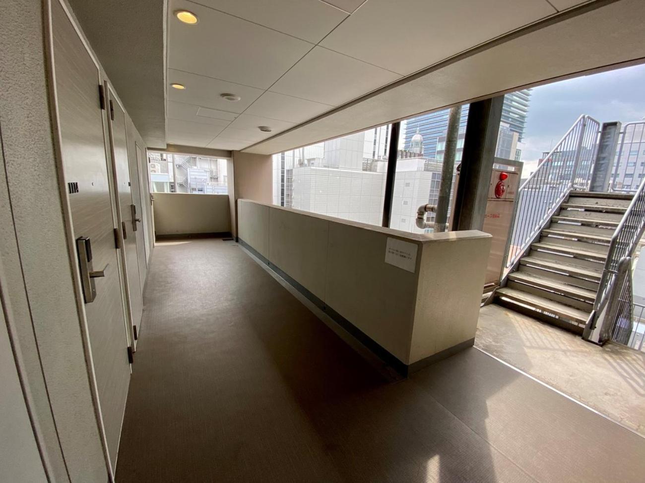 Open-Air Passage Double Room Non-Smoking