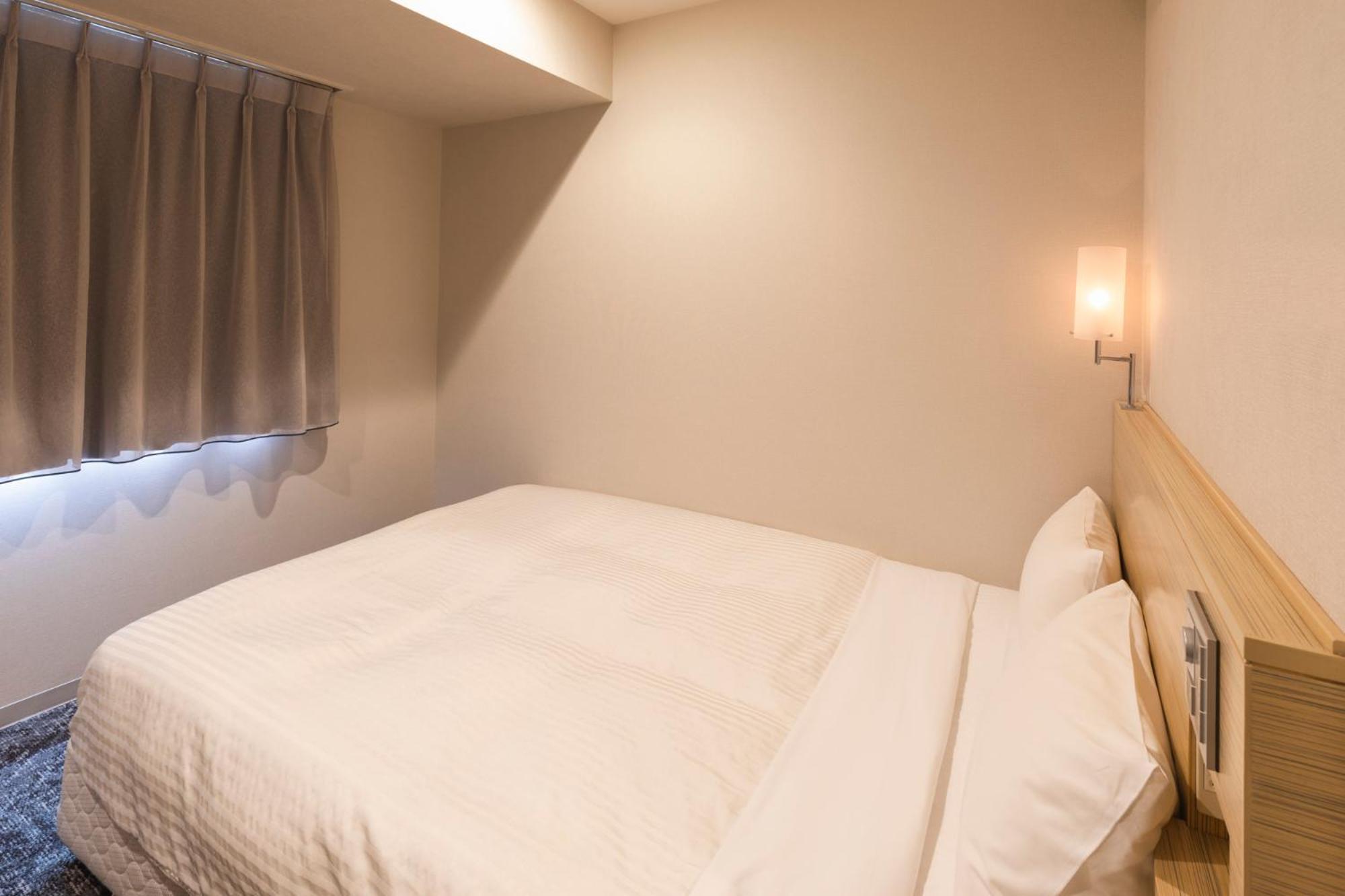 Open-Air Passage Double Room Non-Smoking