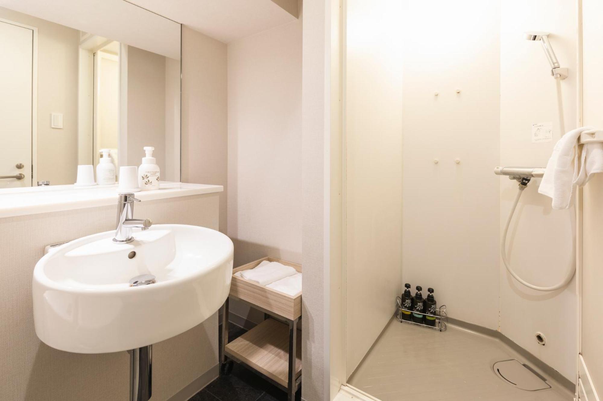 Economy Double Room Small Double Bed Shower Booth Smoking