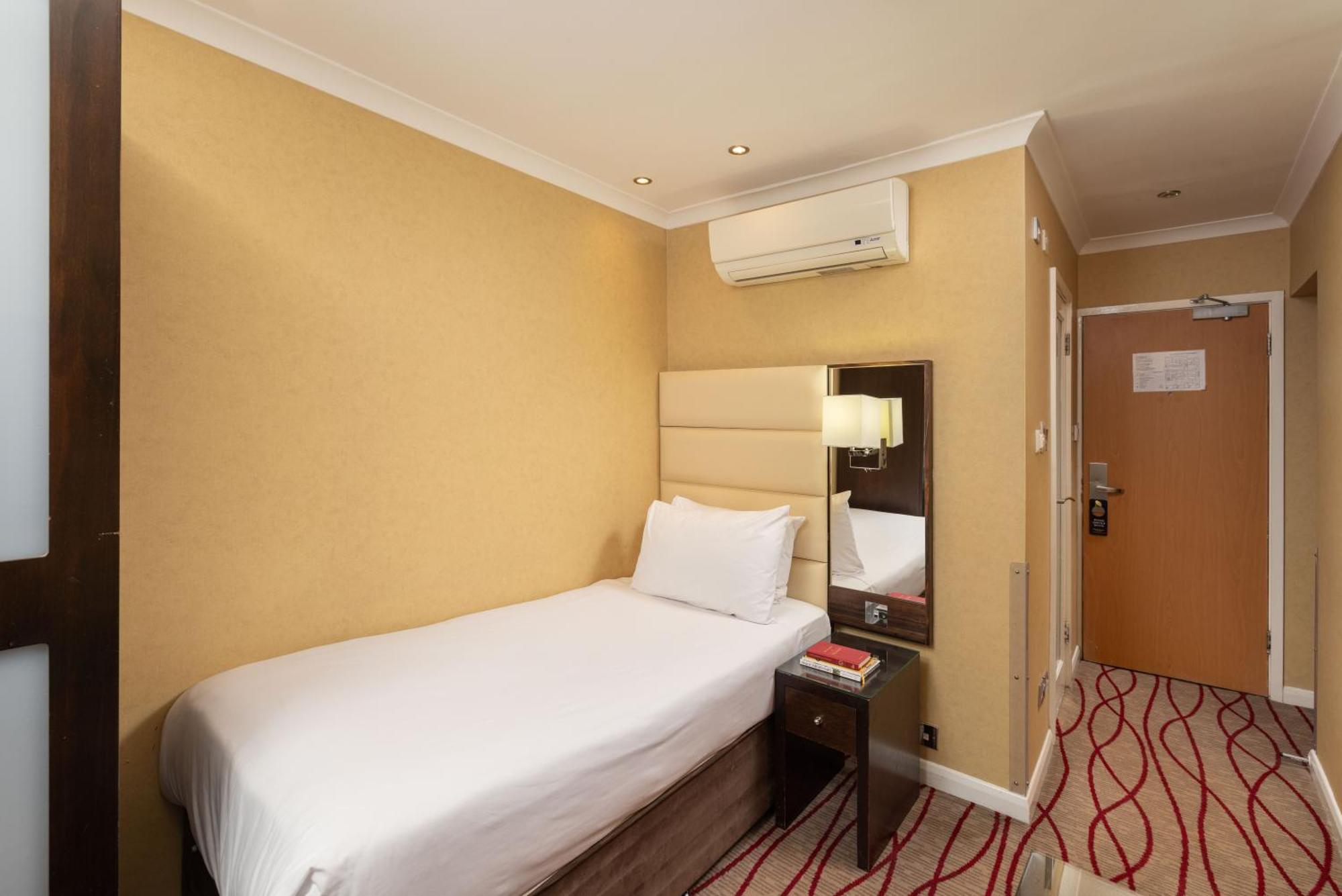 Deluxe Single Room,1597541641:JPEG