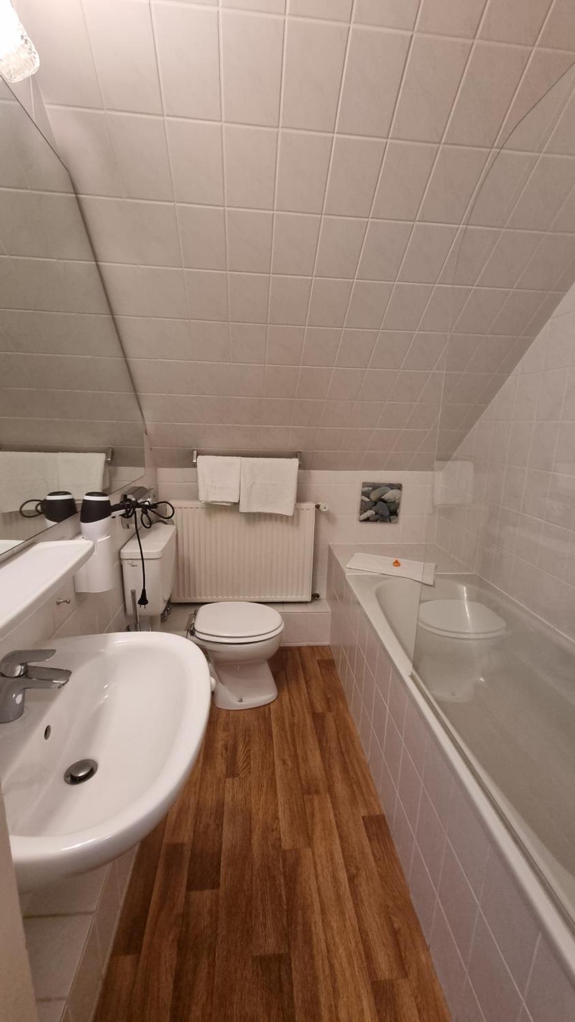 Single Room Comfort