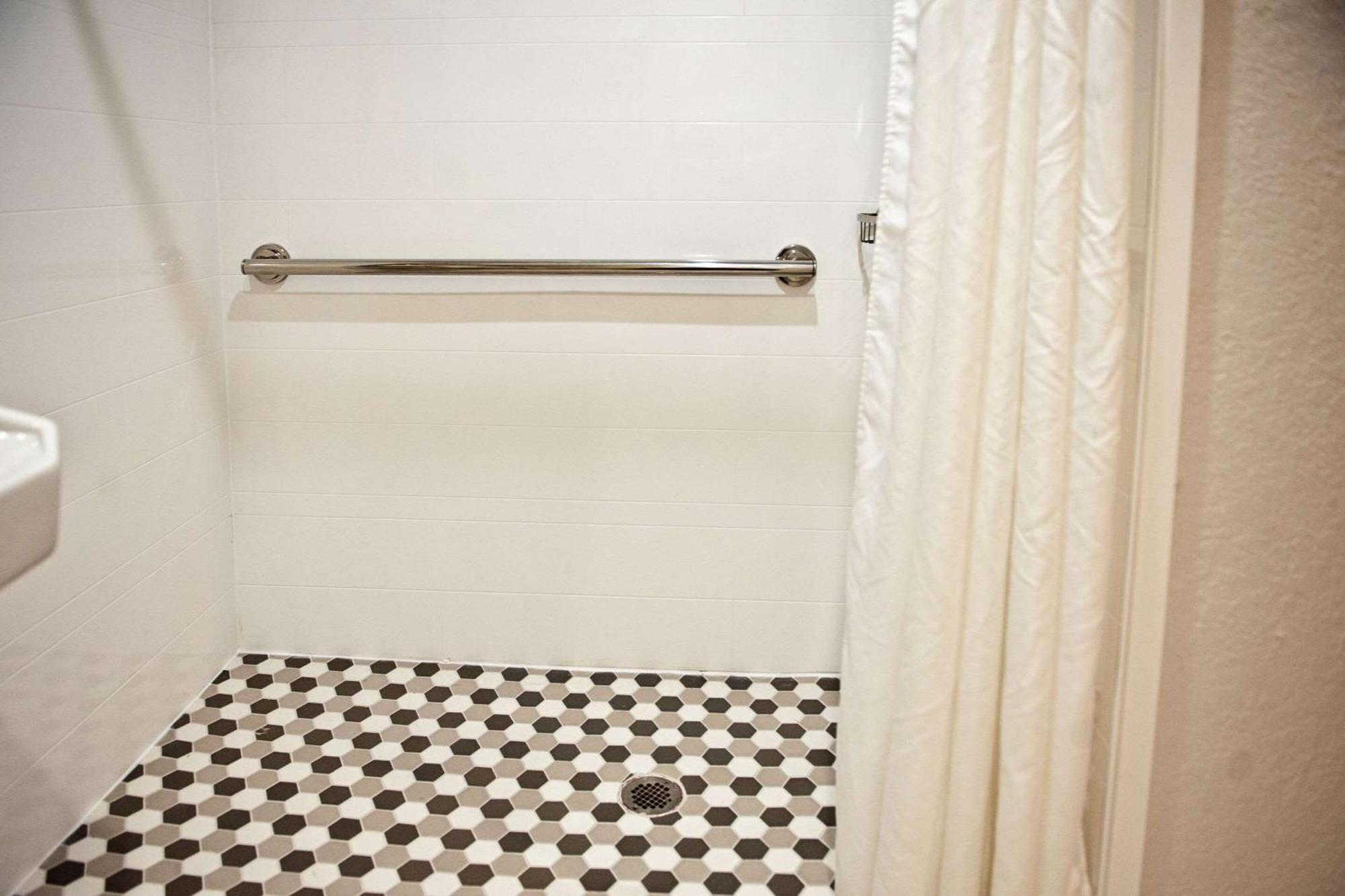 King Suite Accessible or Non-Smoking