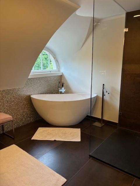 Deluxe Suite,1597585539:JPEG