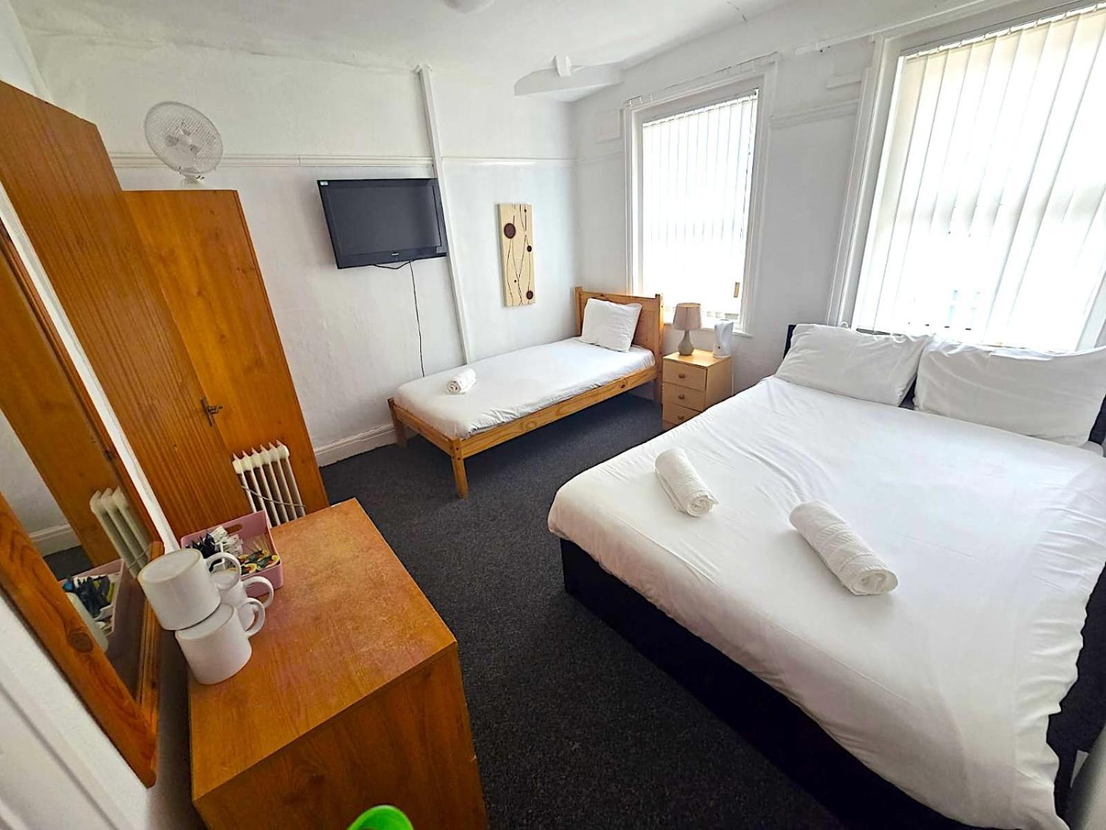 Standard Twin Room